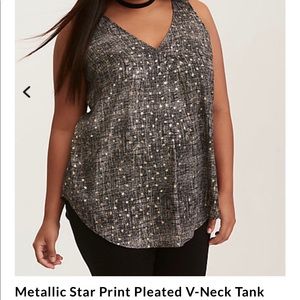 Metallic star pleated v-neck tank top